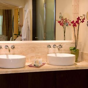 Suite Junior de Estilo Colonial